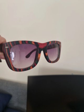 Gafas de sol de madera multicolor