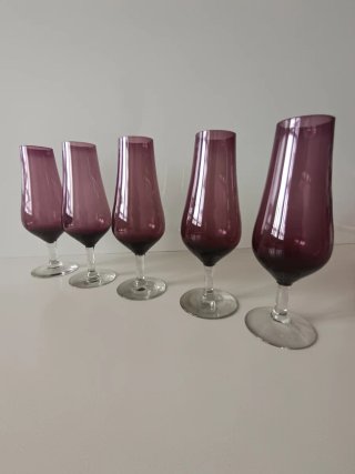 Juego de 5 copas de cristal vintage morado