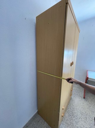 Armario de madera 2 puertas y 2 cajones
