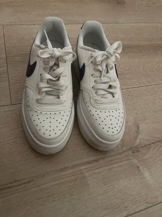 Zapatillas Nike Blancas y Azules
