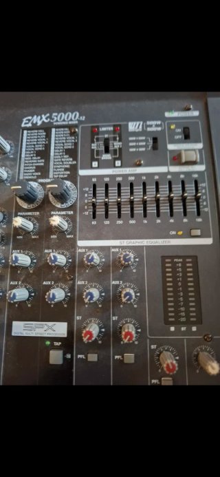 Yamaha EMX5000 Mezclador Amplificado