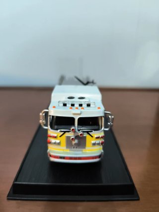 Modellino Camion Pompieri Monarch Rescue