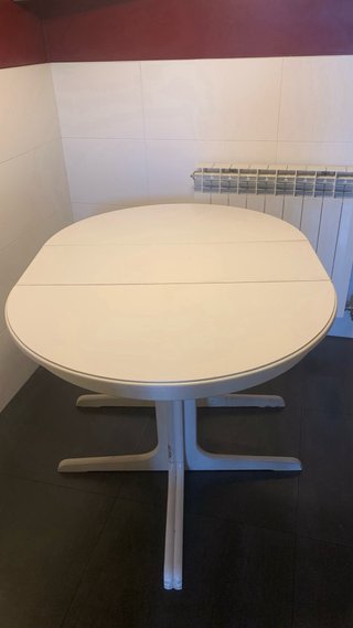 Mesa de cocina extensible blanca