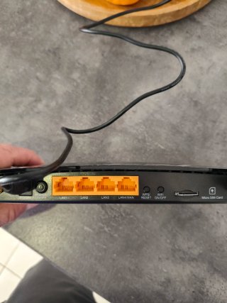 Router TP-Link MR200