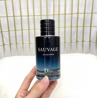 Perfumes de varias marcas