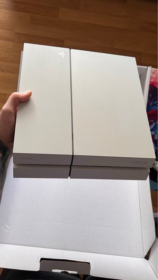 PS4 Edición Blanca 500GB