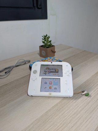 NINTENDO 2DS EDICION MARIO BROS 2 + ACCESORIOS!!!