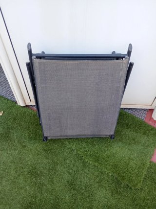 Tumbona plegable de tela y aluminio