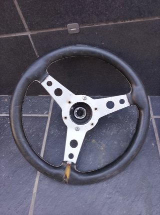 Volante clásico carreras