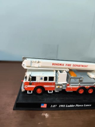 Modellino Camion Vigili del Fuoco 1:87