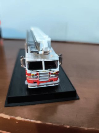 Modellino Camion Vigili del Fuoco 1:87