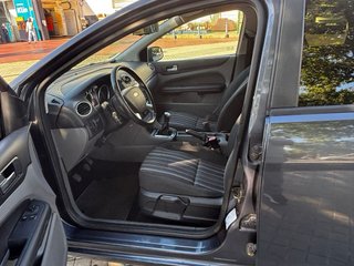 Ford Focus 2008 gasolina pegatina C