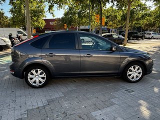 Ford Focus 2008 gasolina pegatina C