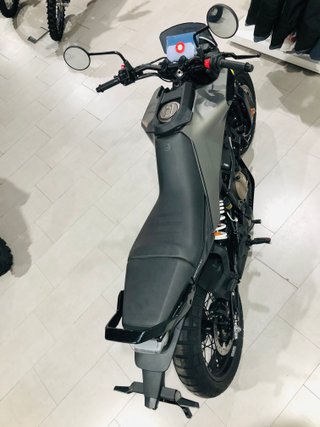Husqvarna Svartpilen 401 2025