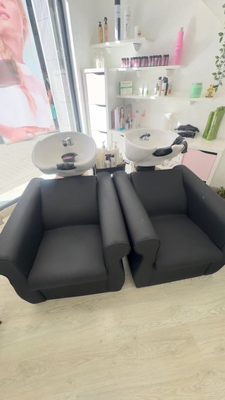 Muebles Peluquería Negro y Dorado
