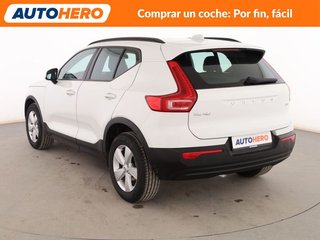Volvo XC40 2.0 D3 Momentum Core 2WD