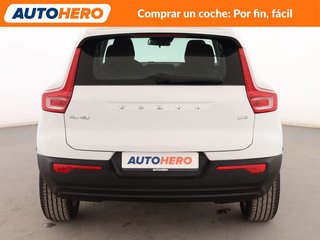 Volvo XC40 2.0 D3 Momentum Core 2WD