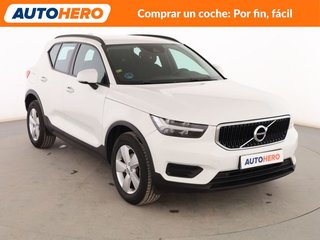 Volvo XC40 2.0 D3 Momentum Core 2WD