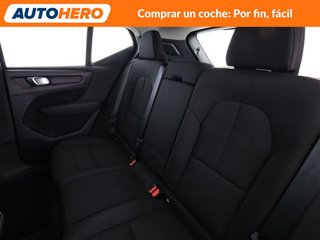 Volvo XC40 2.0 D3 Momentum Core 2WD