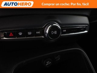 Volvo XC40 2.0 D3 Momentum Core 2WD