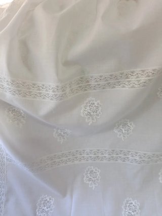Manteleta Huertana Adulta Blanca