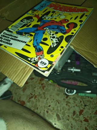 Peter Parker es Spiderman comic manga
