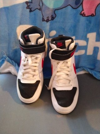 Zapatillas Nike Media Bota Blancas y Rojas