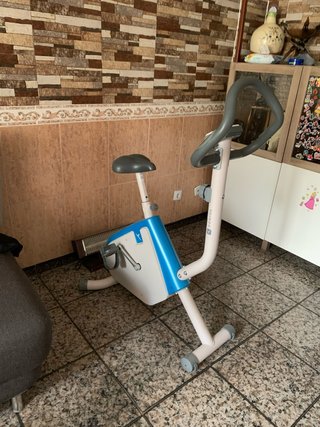 Bicicleta Estática Fitness Azul y Blanca