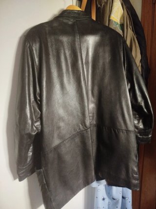 Abrigo de cuero para mujer