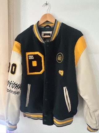 Chaqueta Zara Verde y Amarilla Talla M