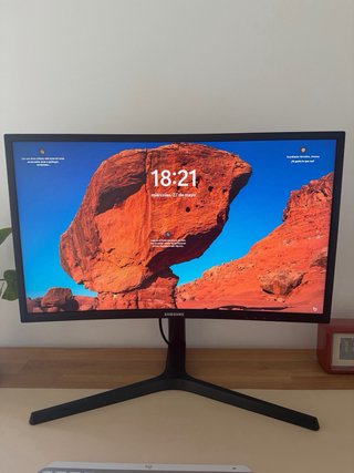 Monitor Samsung Curvo 24' C24fg73fqu