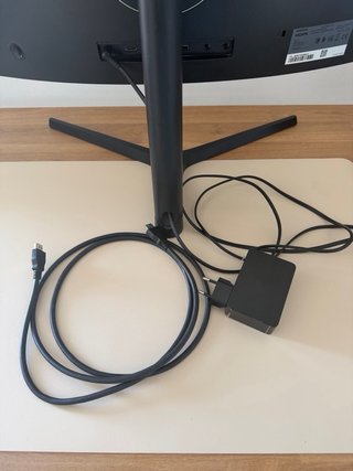 Monitor Samsung Curvo 24' C24fg73fqu