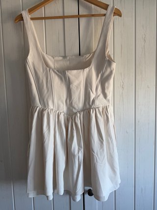 Vestido mini blanco Zara
