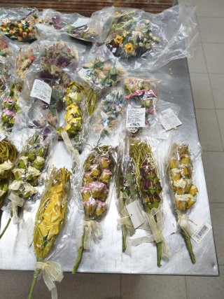 Ramos de flores decorativas (rosa y amarillo)