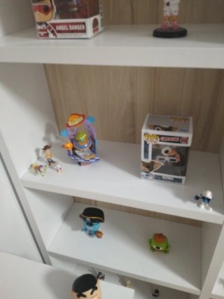 Figuras de colección variadas