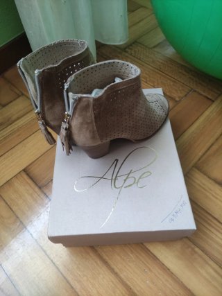 Botines Peep Toe Tacón Marrón Claro