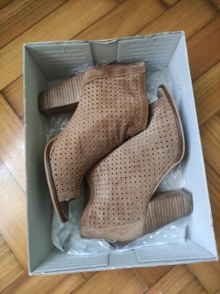 Botines Peep Toe Tacón Marrón Claro