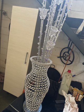 Lámpara de pie de cristal y metal
