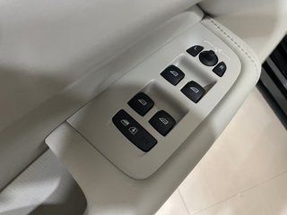 XC60 2.0 T6 AWD Recharge Plus Dark Auto
