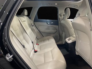 XC60 2.0 T6 AWD Recharge Plus Dark Auto