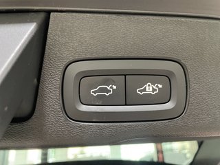 XC60 2.0 T6 AWD Recharge Plus Dark Auto