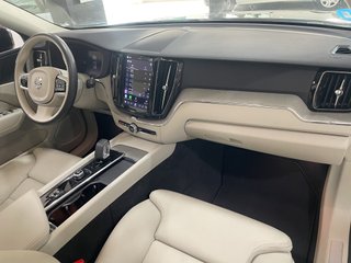 XC60 2.0 T6 AWD Recharge Plus Dark Auto