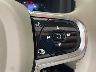 XC60 2.0 T6 AWD Recharge Plus Dark Auto