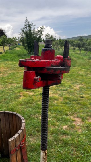 Llagar o Prensa de sidra  de madera