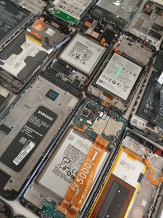 Lote 45 pezzi mobili Huawei, LG, Samsung, ZTE
