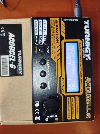 Cargador Turnigy Accucell 6