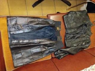 Conjunto de piel auténtica torera y falda