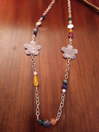 Collana alluminio e pietre naturali