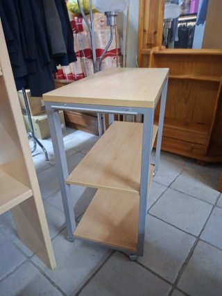 Mueble modular de madera y metal