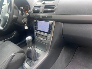 Toyota Avensis 2003